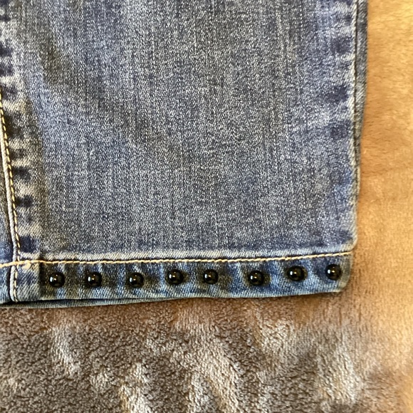 Frank Lyman blue jeans with bead embellishments, size large - Picture 4 of 9